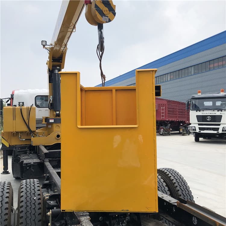 XCMG Official China Brand 3.2ton Knuckle Arm Truck Mounted Crane SQ3.2SK2Q for Sale